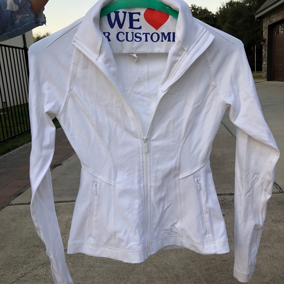 White lululemon jacket size 4 - Picture 2 of 4